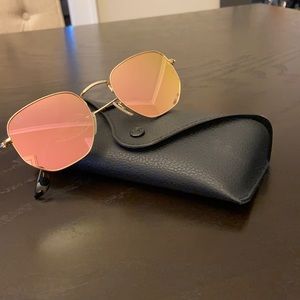 Pink mirrored Raybans with case